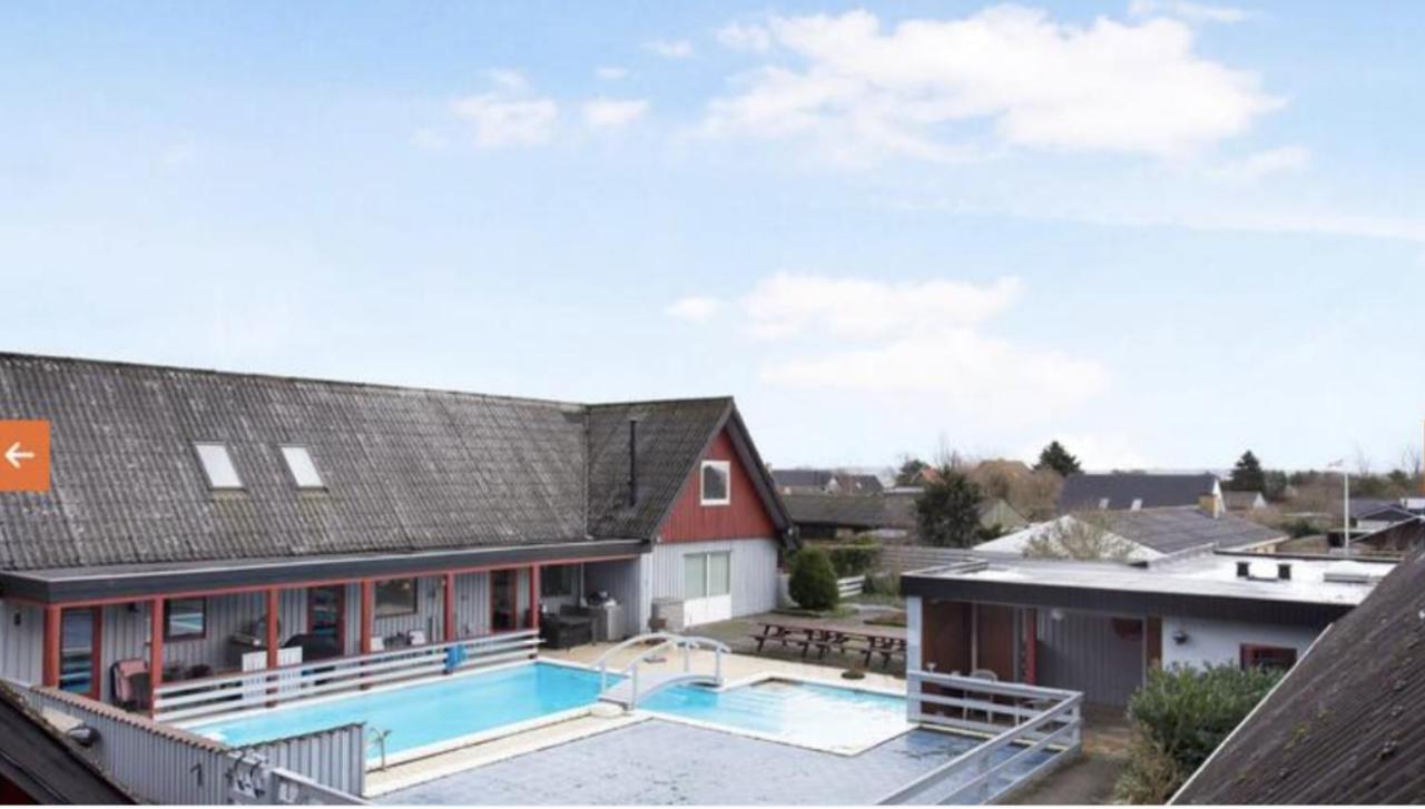 Lejlighed/raekkehus Med Adgang Til Pool. Vipperod